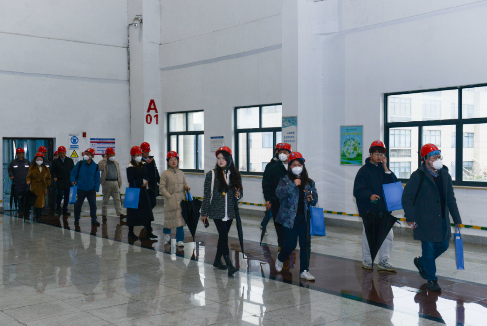 1702951823326611E35E.png 1702951823326611E35E.png