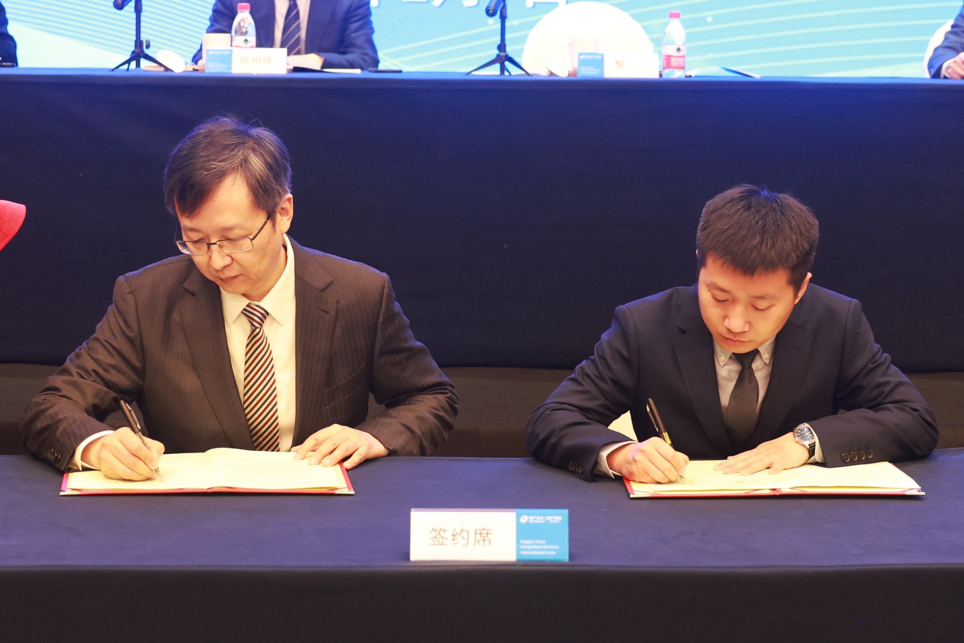 17068407408899401A38.jpg 17068407408899401A38.jpg